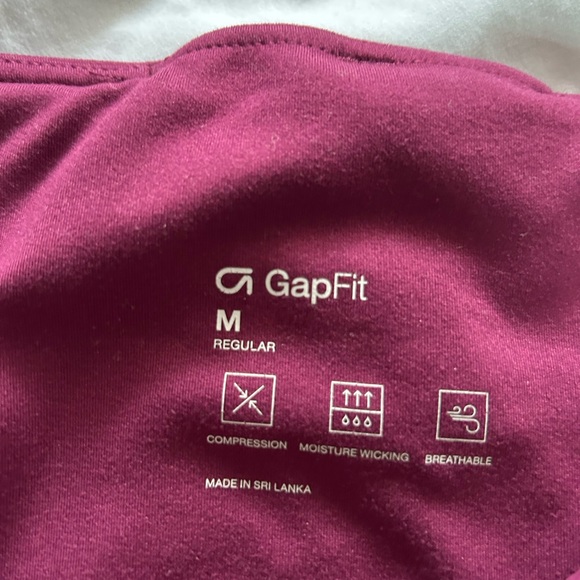 Gap fit Tuscan red flare leggings - Picture 3 of 5